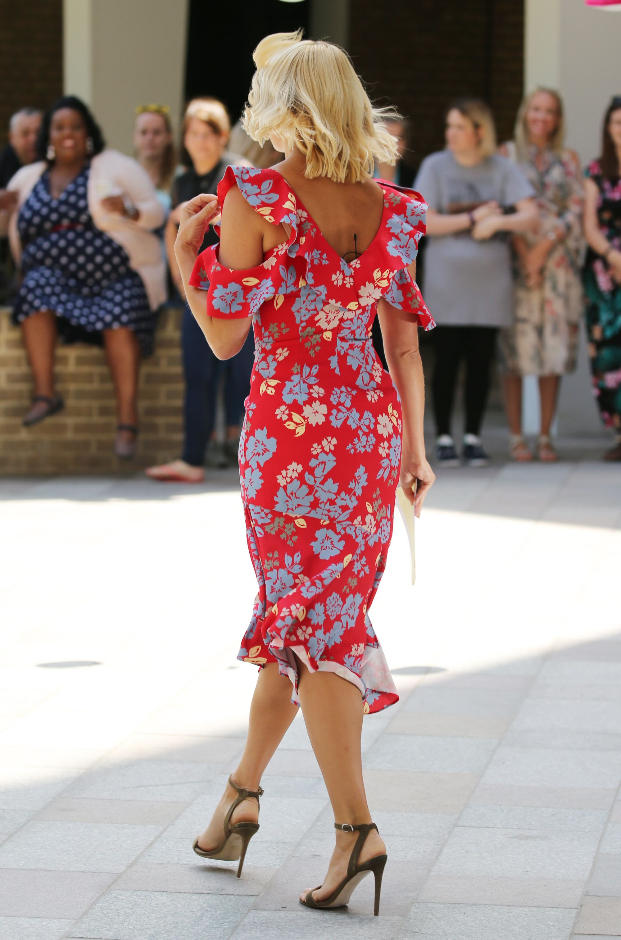 Holly Willoughby Ths Mrn Ldn 6